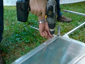 Крепление поликарбоната к металлическому каркасу